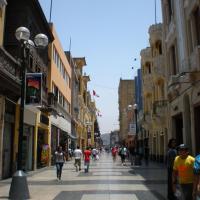 Rue commerçante piétonne Lima
